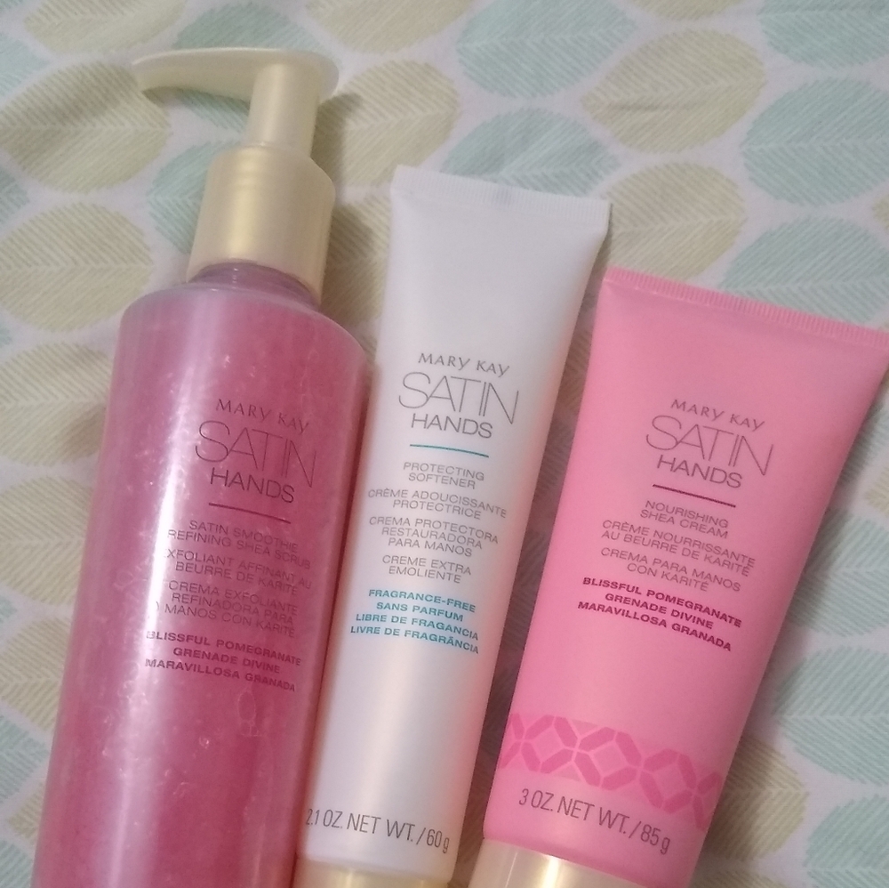 Satin Hands Set